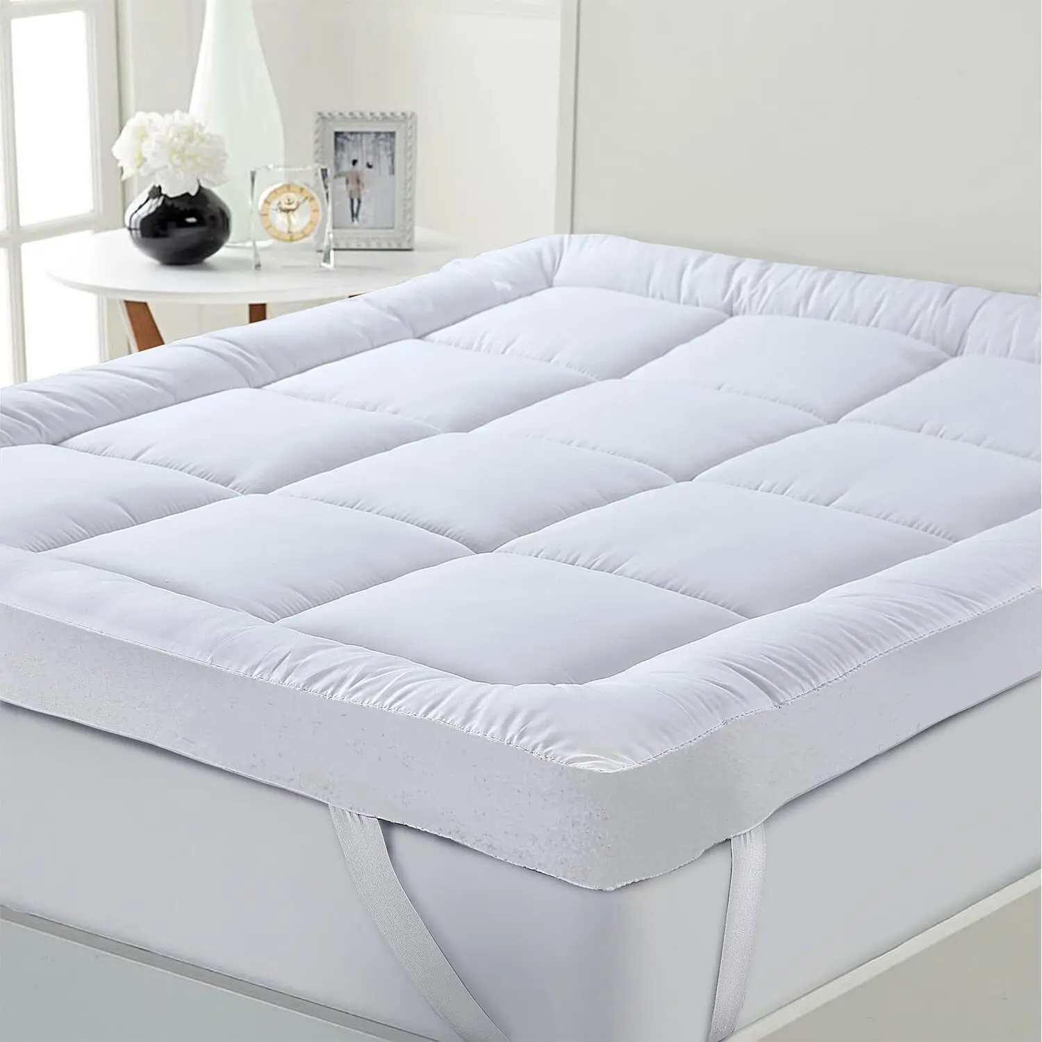 Luxurious Hotel-Style Mattress Topper White Color - 10cm/4" Thick for All Beds (Single, Twin, Double, Queen, King)